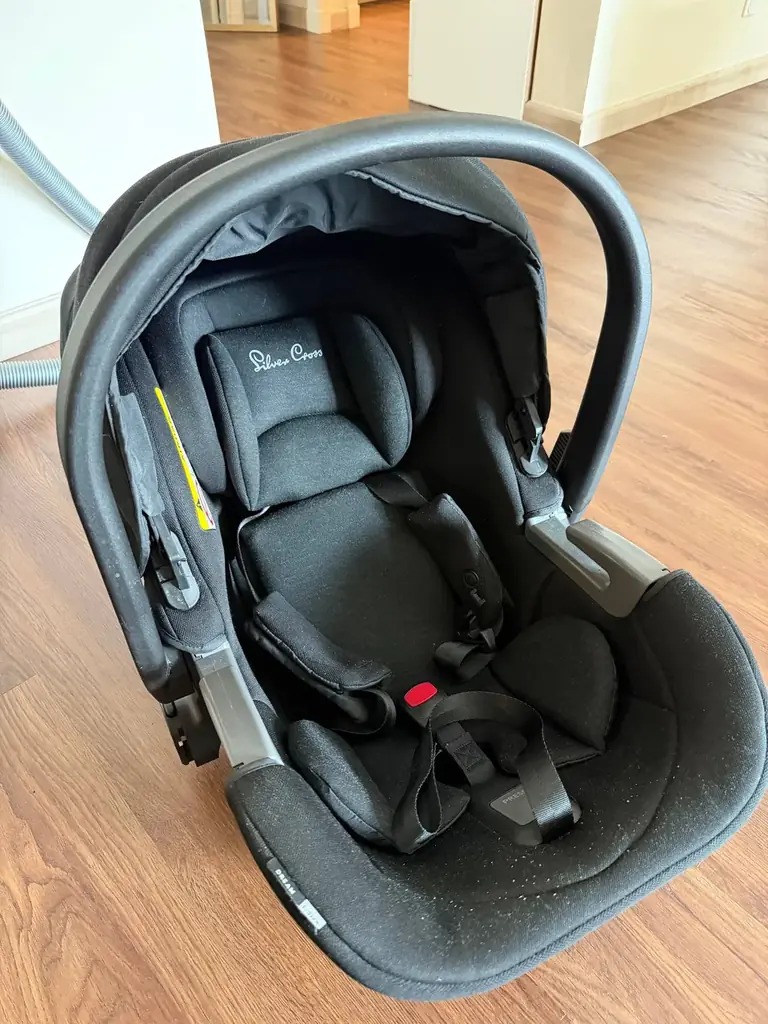 Автолюлька Silver Cross Dream i-Size + ISOFIX-база