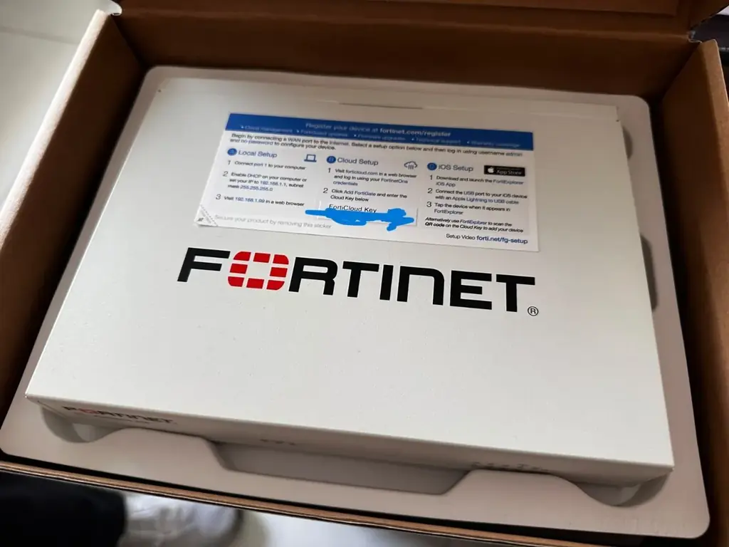 Продаю новый межсетевой экран Fortinet FortiGate 40F (FG-40F). В оригинальной коробке, не использов…