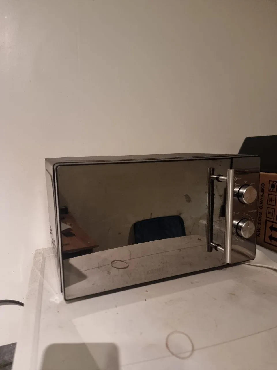 Microwave and air fryer for sale, pickup on UTwente campus, microwave 15euro air fryer 10euro, both…