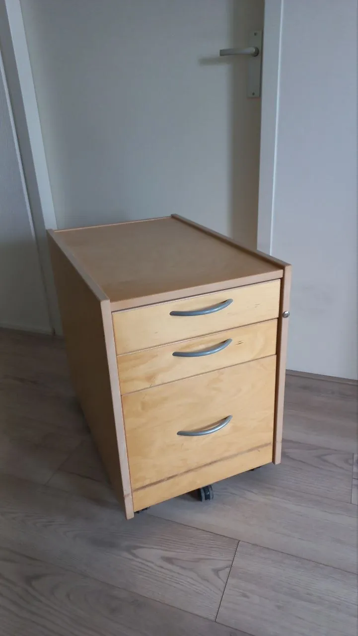 FREE. Pick-up at Haaksbergerstraat 82.