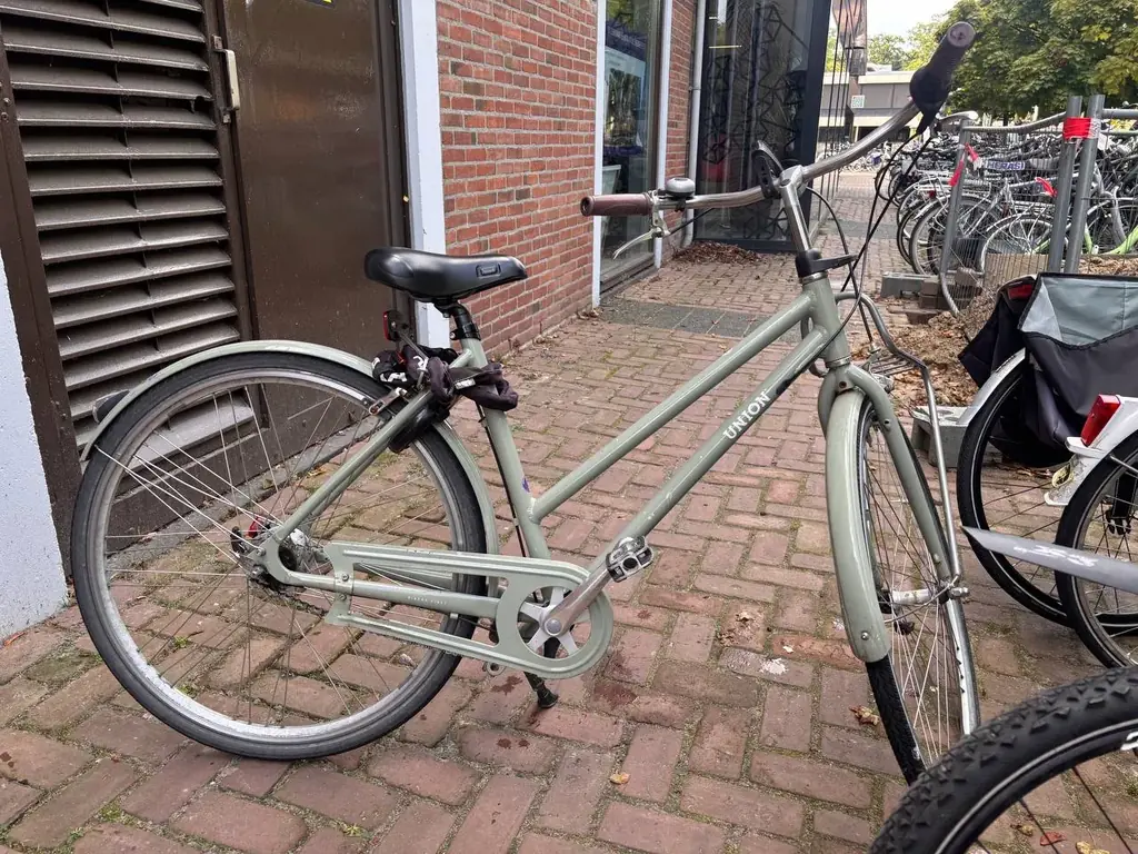 Selling bike for €110 on campus!