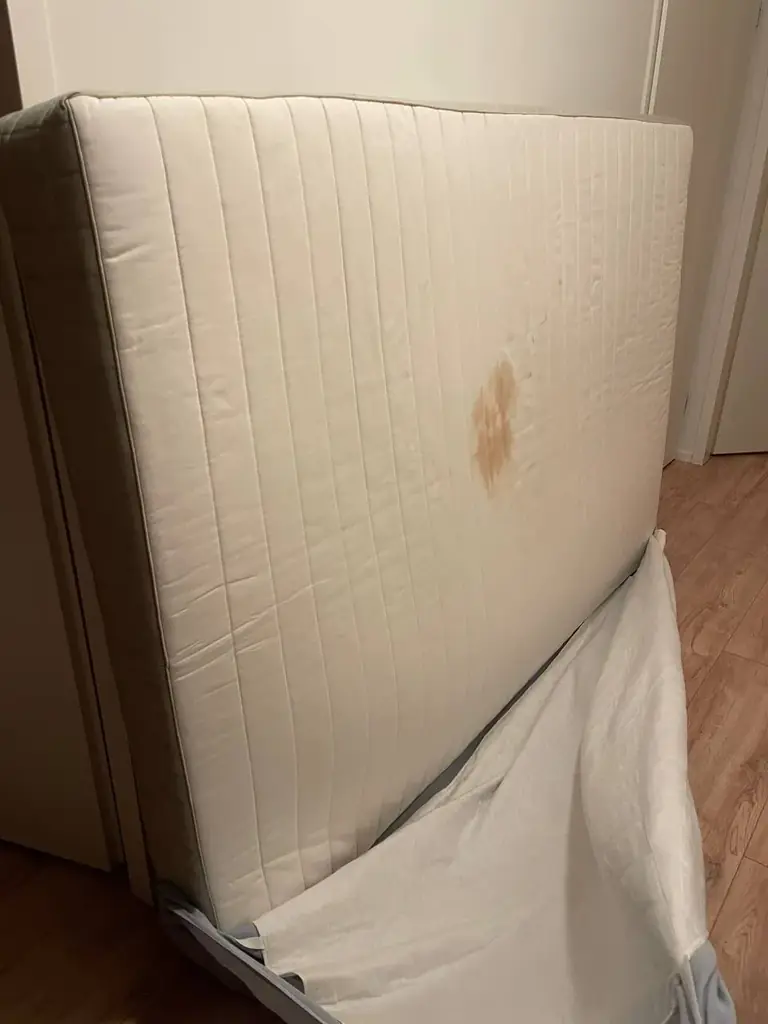 Hey! I have an old IKEA mattress (model HAFSLO) 140x200cm that I am giving away for FREE! It has a …