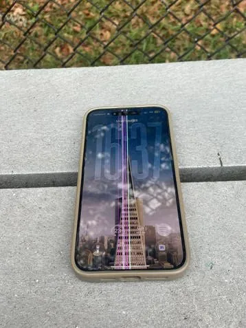 My friend is selling his phone: https://link.marktplaats.nl/m2447804441?utm_source=ios_social&utm_m…