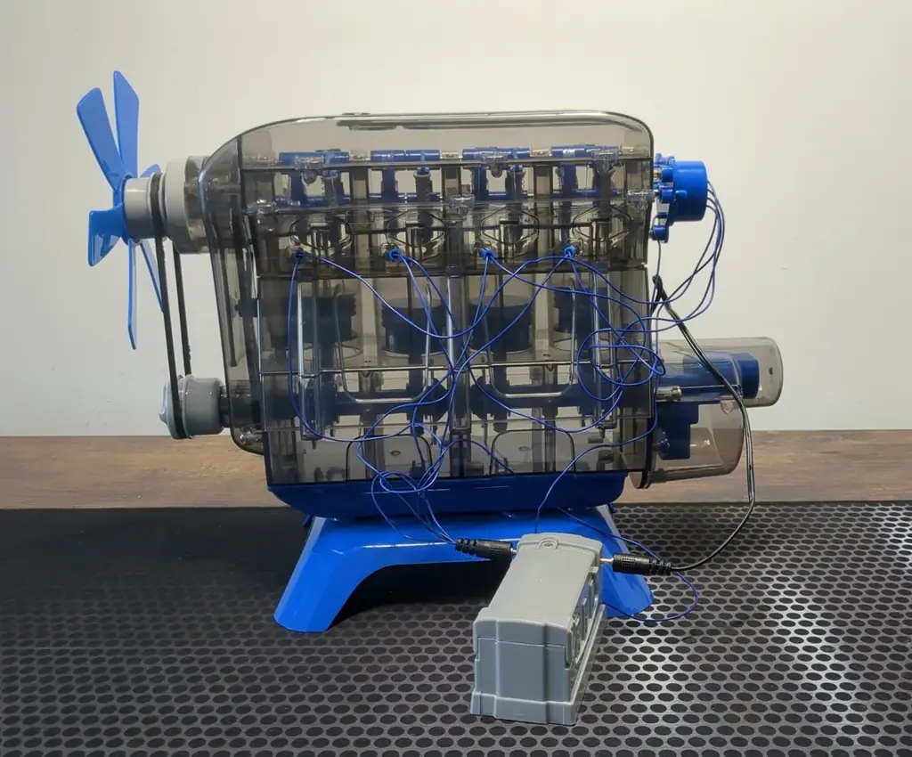 Selling a see-through model of a 4-cylinder engine