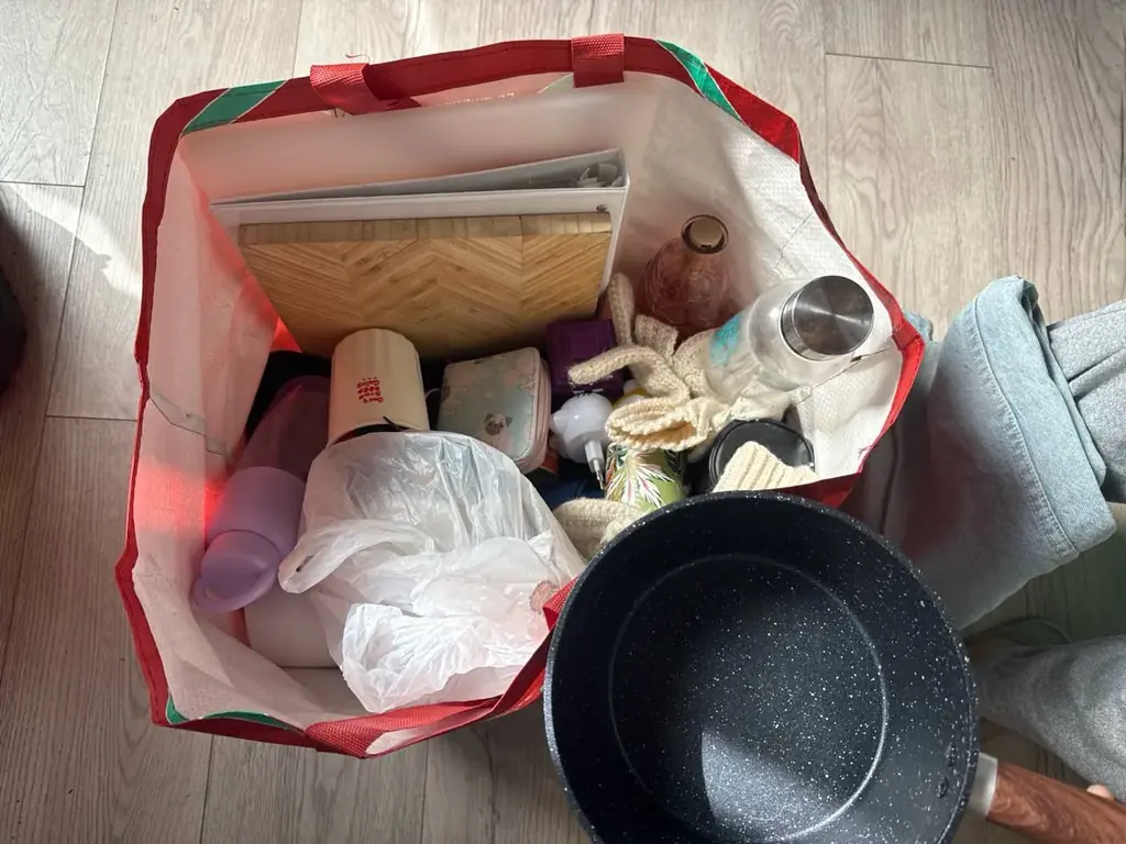 Bunch of random stuff, 3€, pick up near city center