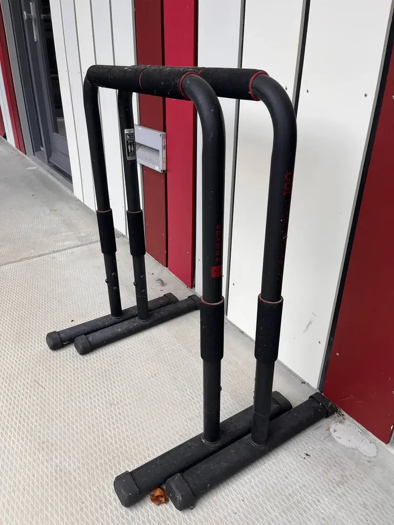 Dip bars for sale, Good Condition 25€