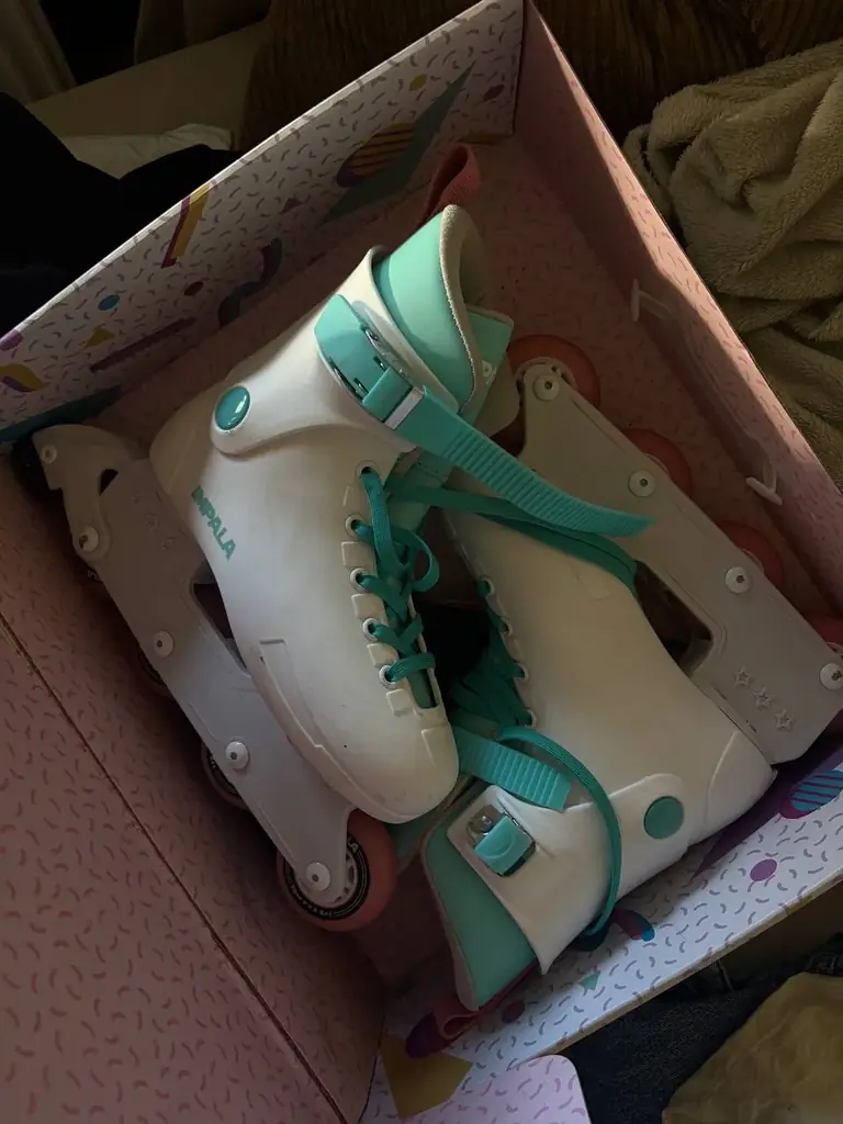 Selling my Impala skates in size 37. They’re still in good condition, just a few small scratches fr…