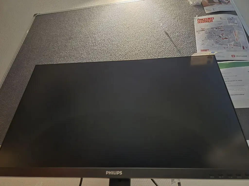 Monitor philips 27" FHD (1920x1080).. €40