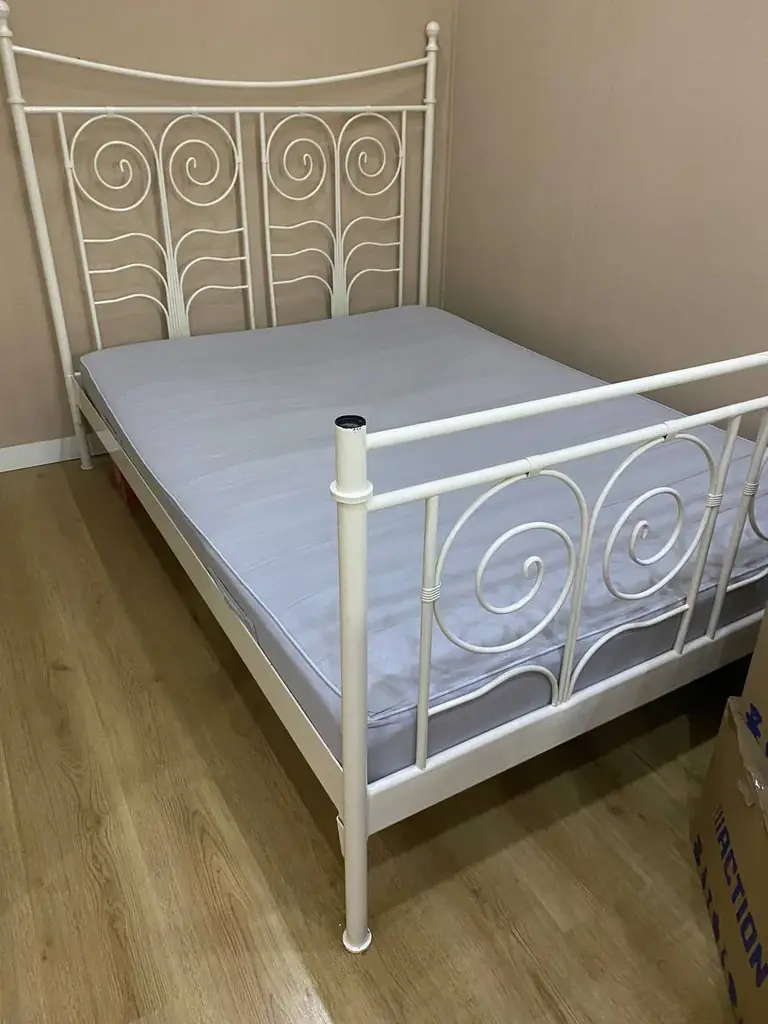 selling this metal bed frame for 20€! 2m x 1.4m. its already disassembled and ready for pick up! dm…