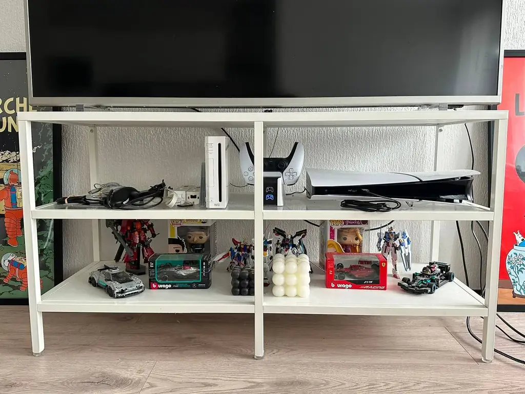 Vittsjo Ikea TV Stand