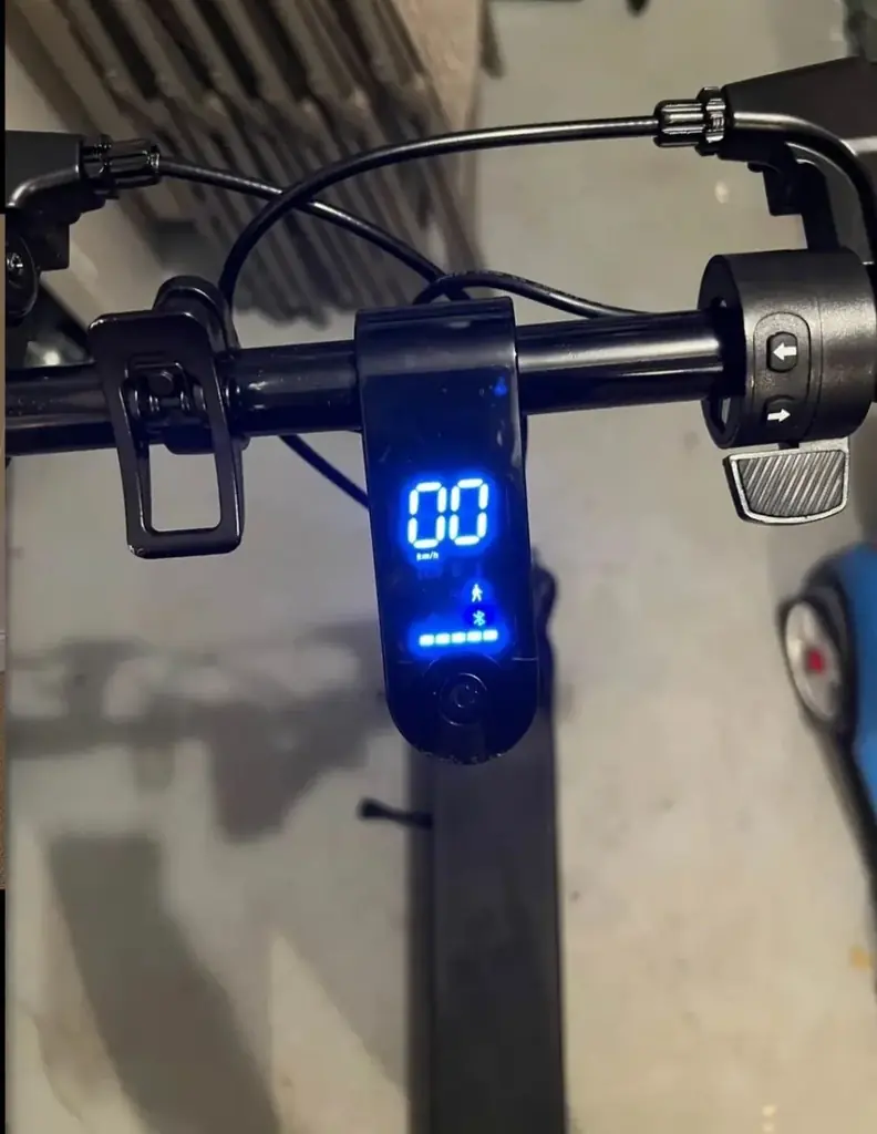 Продам iScooter w8 электро.