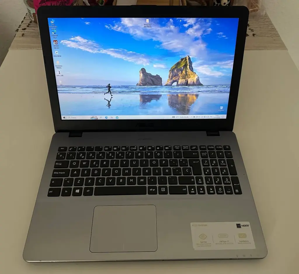 Продам ноутбук ASUS VivoBook 15x 542UF