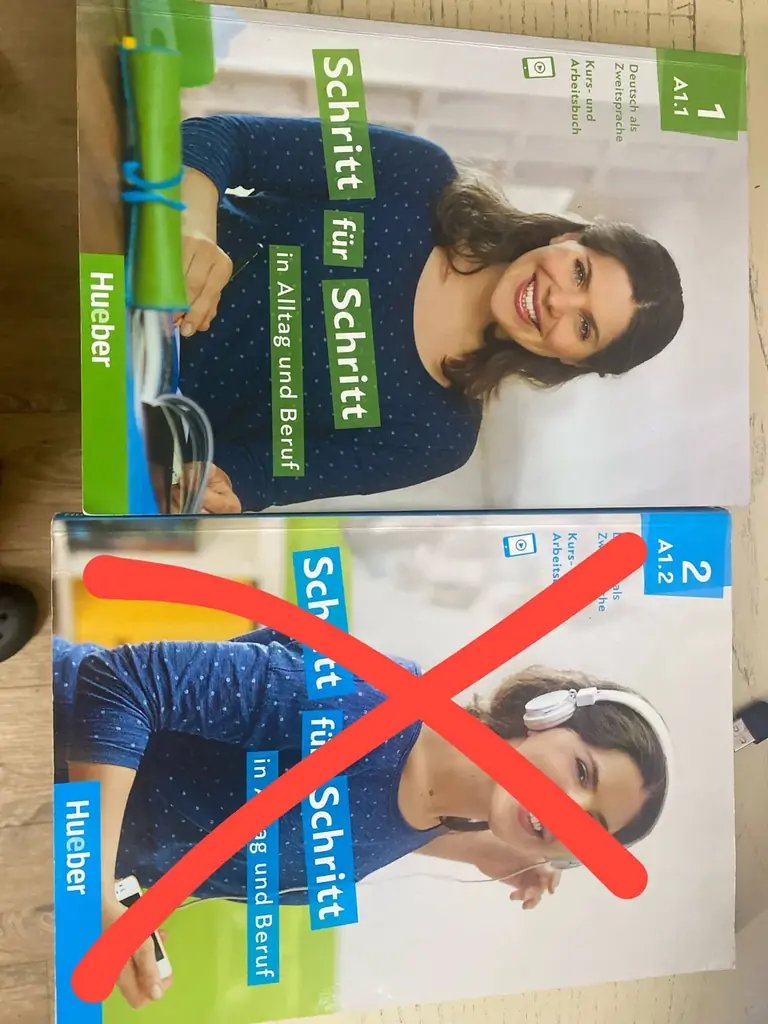 Продам такие книги по 10€ писались карандашом