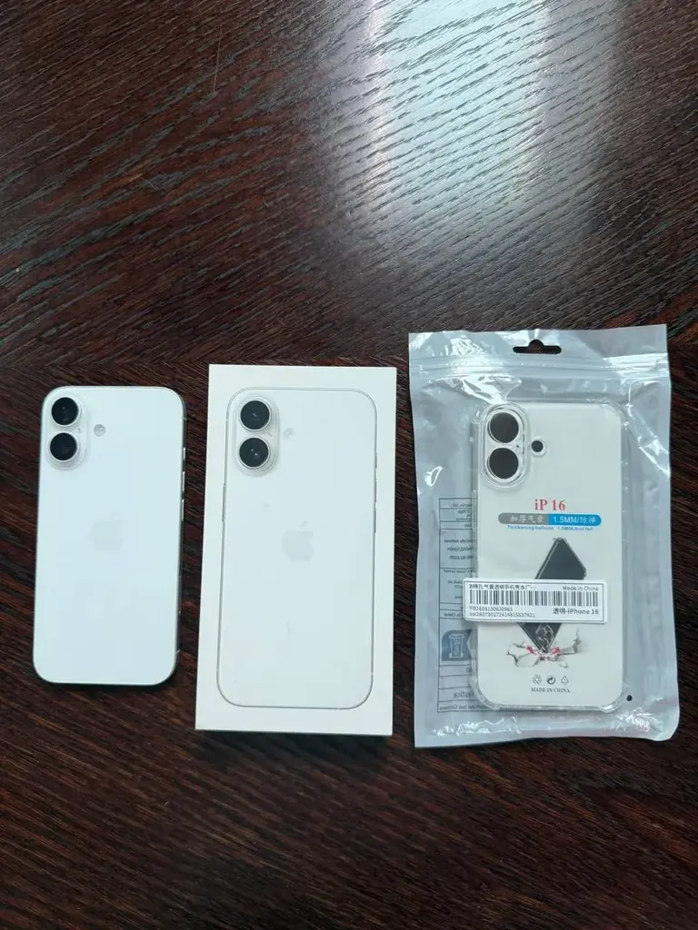 iPhone 16 128gb-идеальное состояние,аккумулятор 90%,полный комплект,покупался в магазине и всегда в…