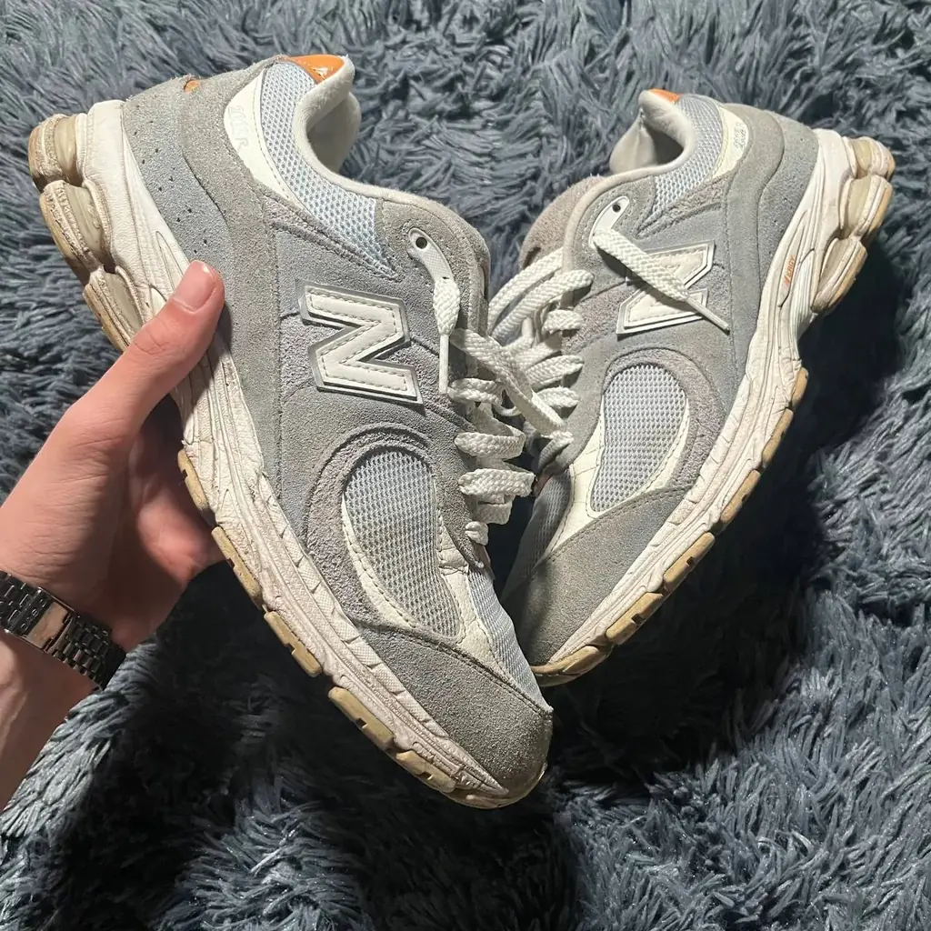 New Balance 2002R в расцветке Concrete Grey