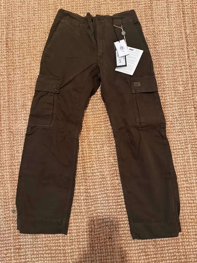 Брюки карго CP Company. Новые. Размер XS. Цена 60 €
