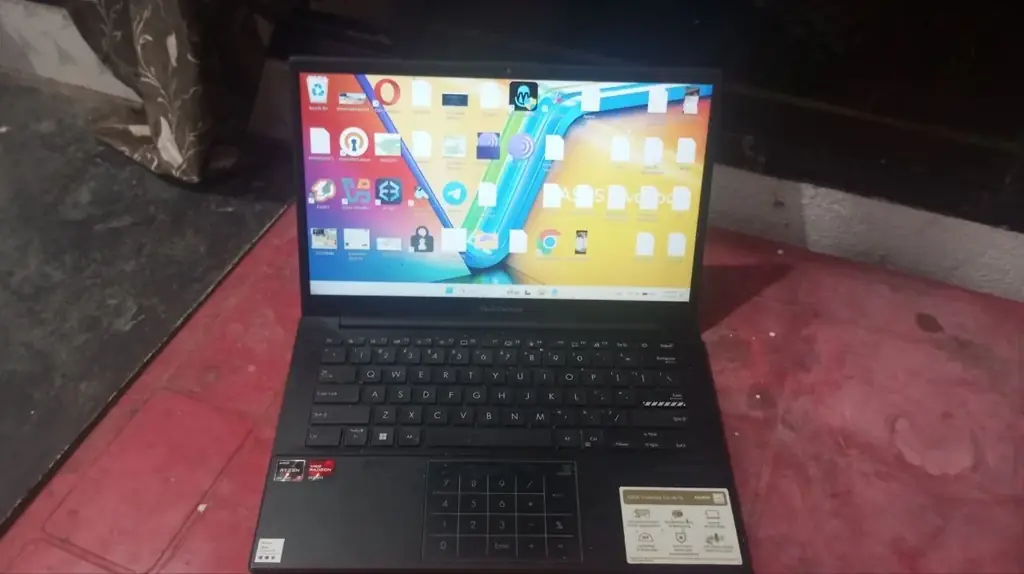 Здравствуйте, продам ноутбук Asus VivoBook 14 (1404fa)