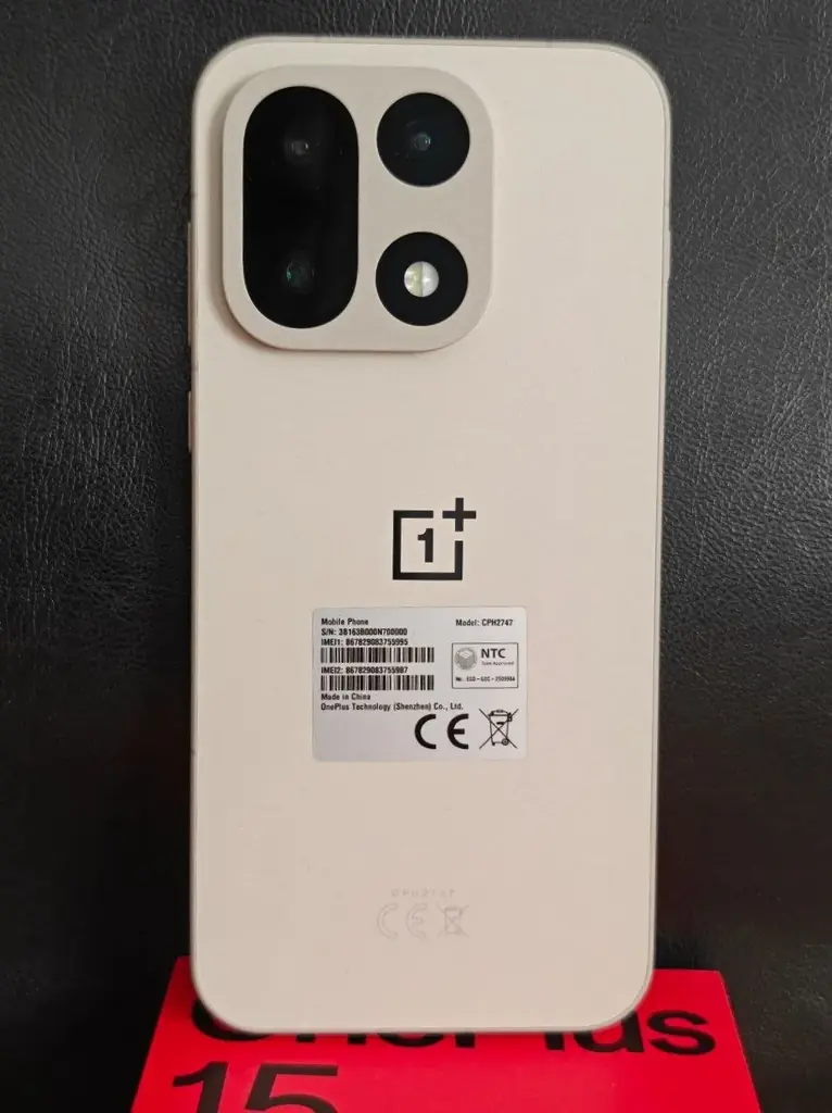 Продам новый OnePlus 15 16/512 Gb глобальная версия 800€ (120W з.у. в подарок)