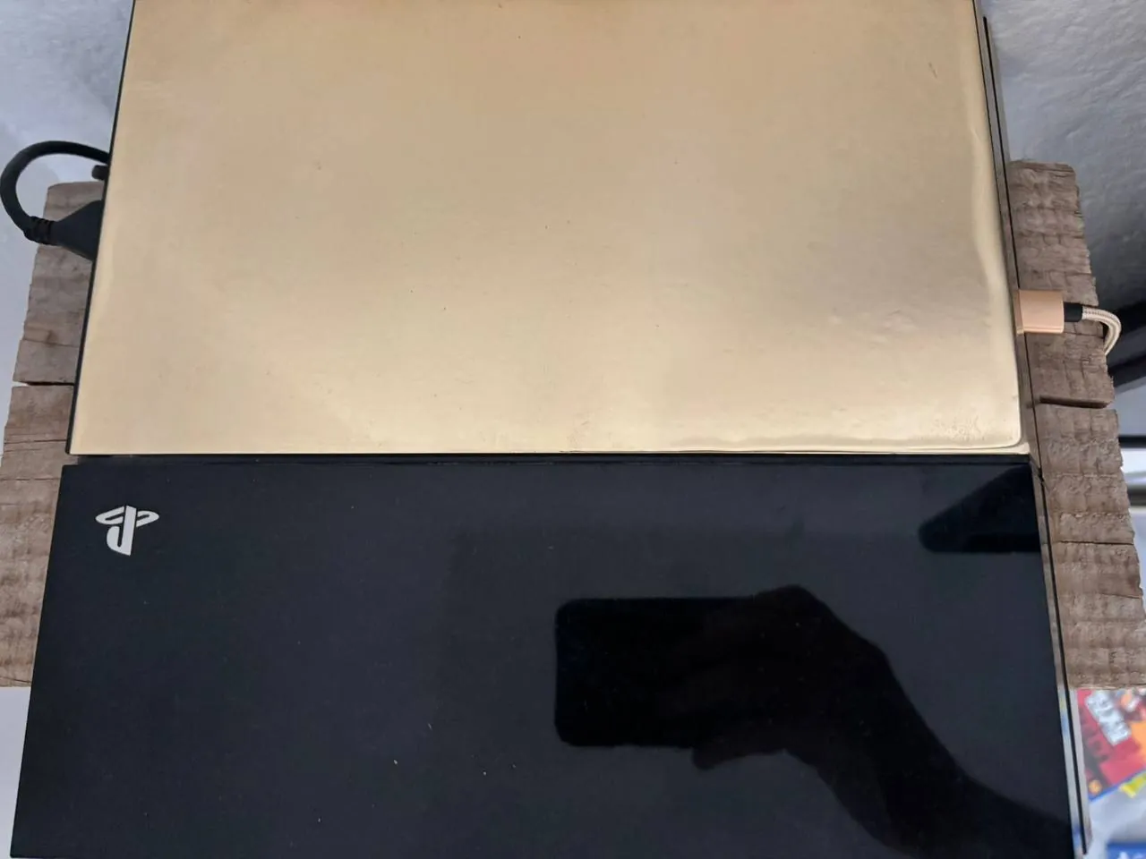 Продаю PlayStation 4 …..500 ГБ