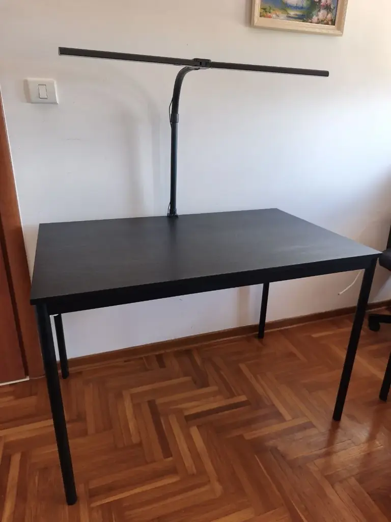 Продам стол ikea