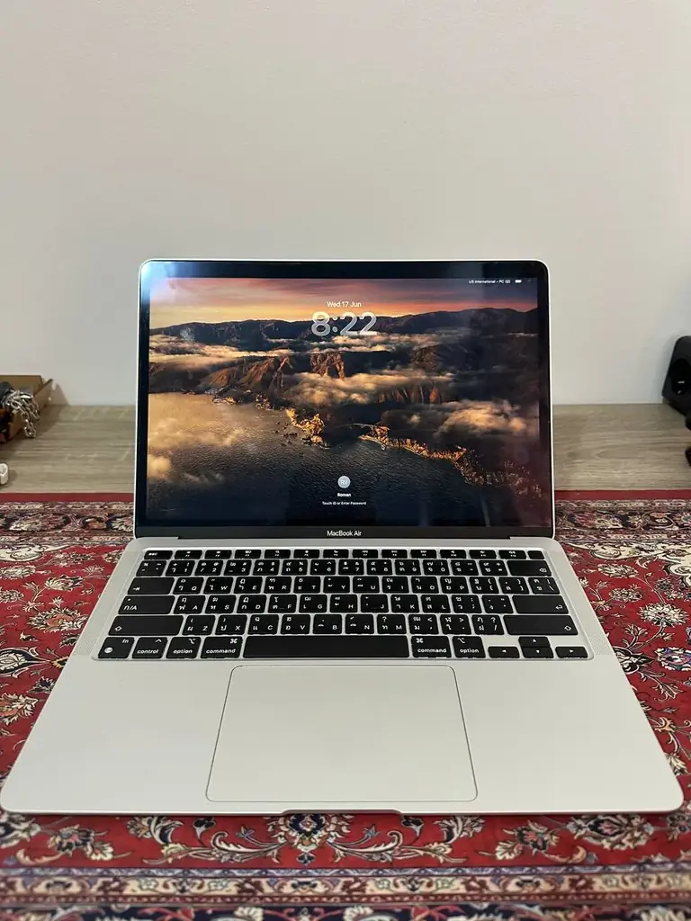 MacBook Air M1 8/256