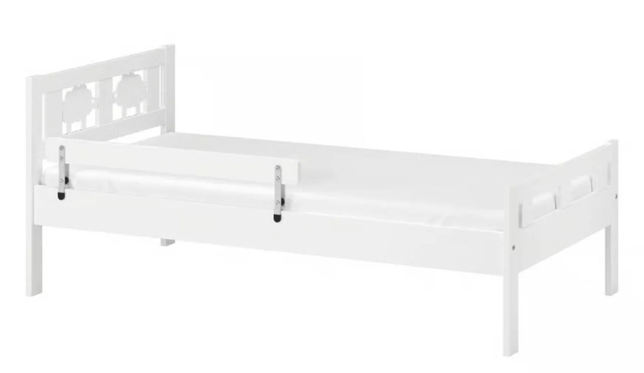 Детская кроватка IKEA — 70×160 см
