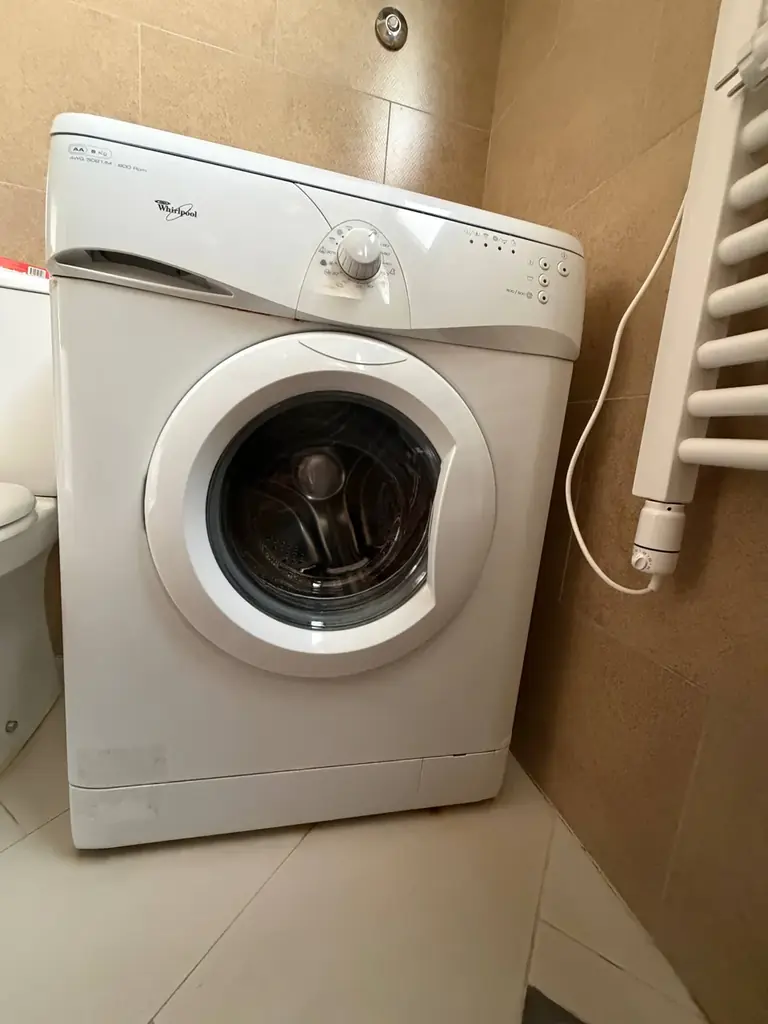 Продам срочно холодильник и стиральную машину, самовывоз с Котора Доброты. Цену предлагайте. Все ра…
