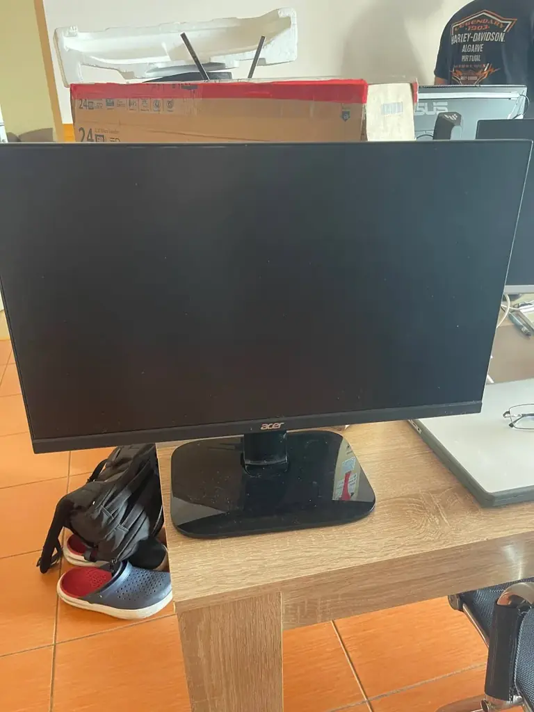 Продам монитор Acer LCD 24