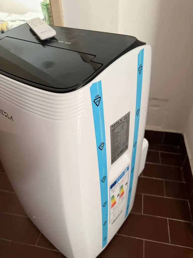 Продаю портативный кондиционер Tesla TTMYW-12CHW