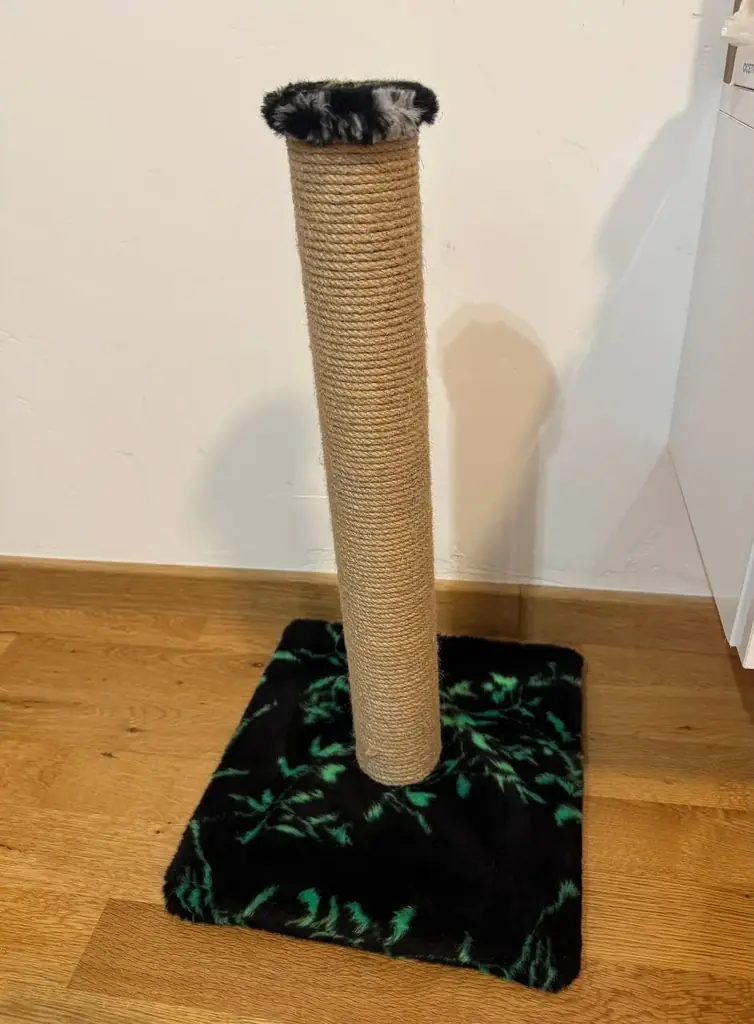 🐱 Продам когтеточку в отличном состоянии — 15€