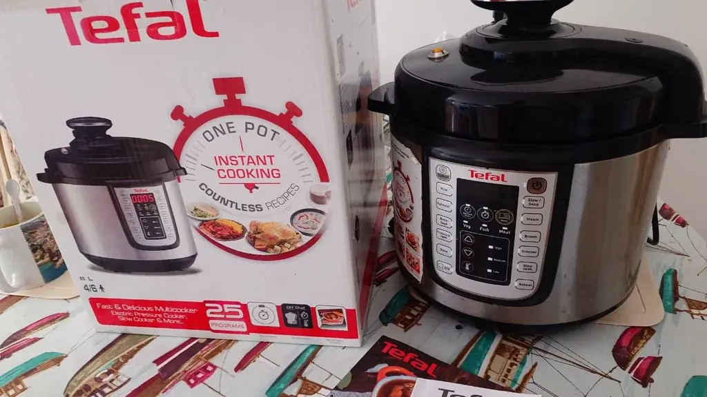 Продаю мультиварку Tefal пишет ошибку Е 2, не работает, но кто может починить будет почти даром