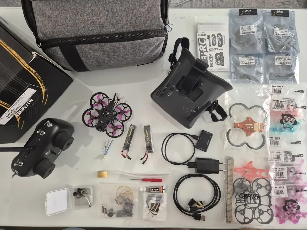 В продаже идеальный комплект для обучения полетам на fpv дроне: