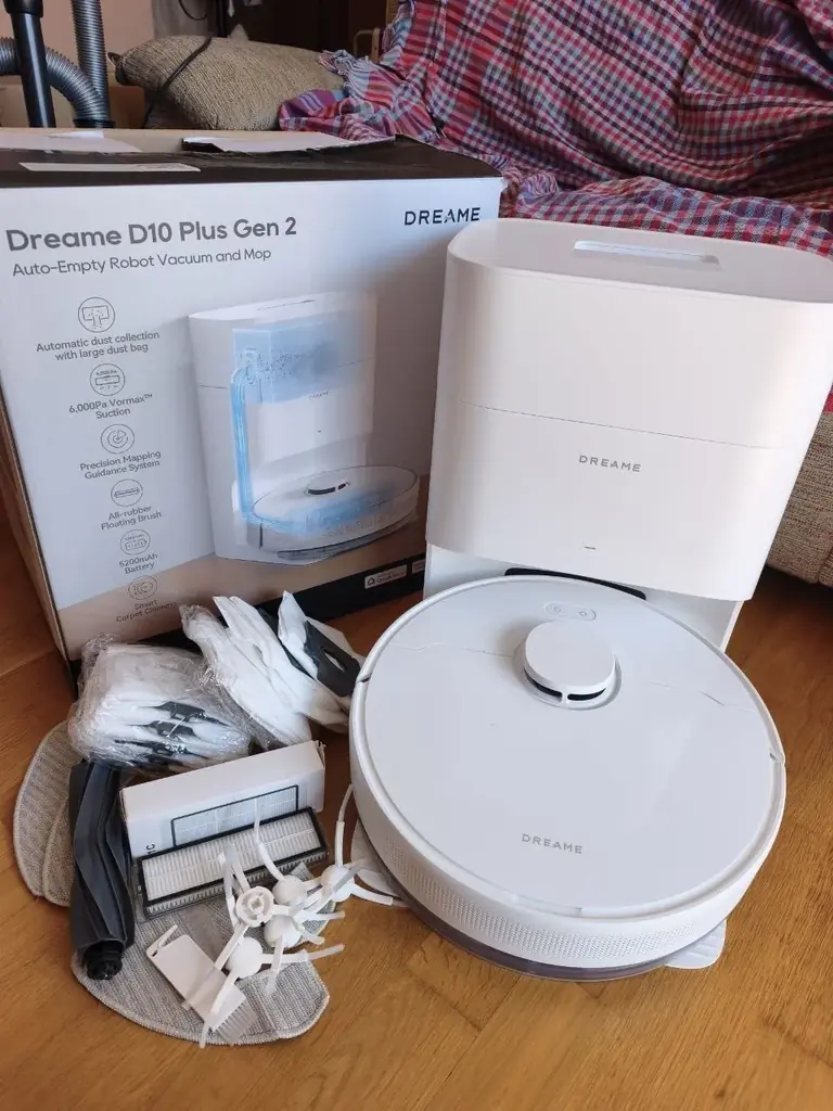 Продам робот-пылесос Dreame D10 Plus Gen 2.