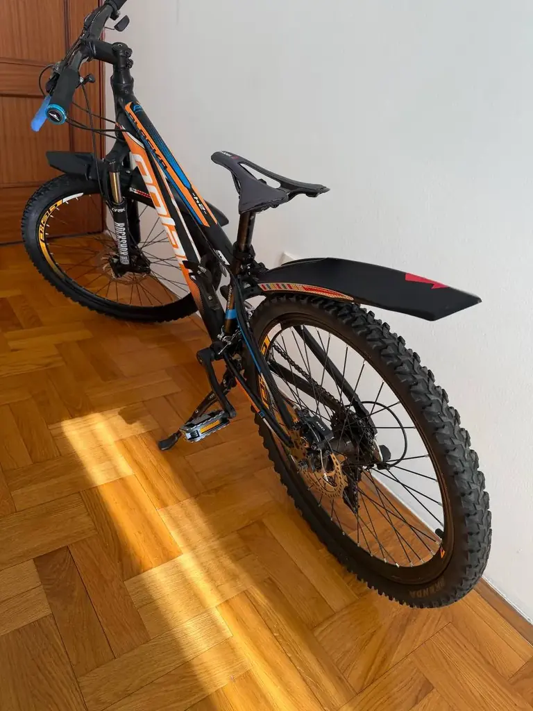 Продам велосипед Polar Alaska. Колеса 24’. На возраст от 6 лет. Дисковые тормоза, 21 передача. Меня…