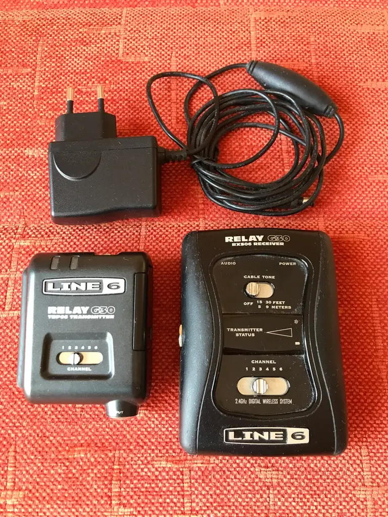 1️⃣ Продам гитарную радиосистему Line 6 Relay G30