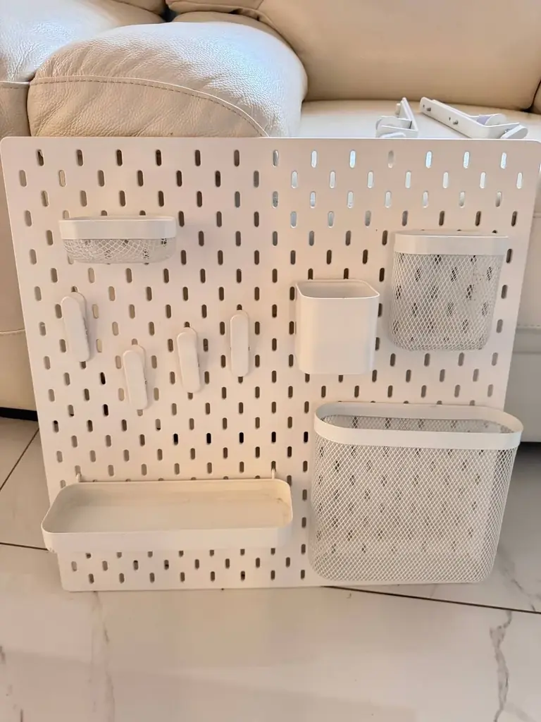 Настенная панель Ikea Skadis 56х56 см с креплением на стол, со всеми органайзерами что на фотографии