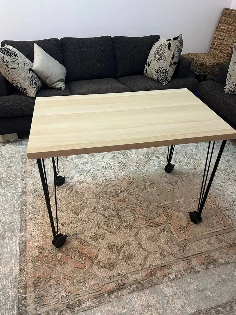 Продам рабочий стол Ikea Linnmon 100x60 см. Легкий, мобильный. В отличном состоянии. 50е, Бечичи