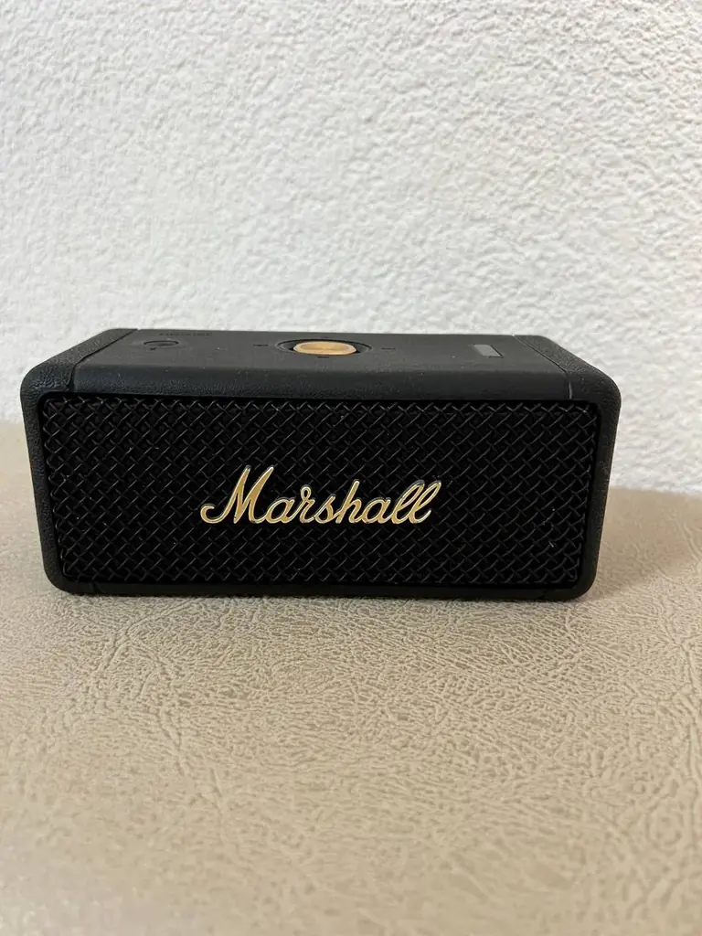 Продаю колонку Marshall Emberton