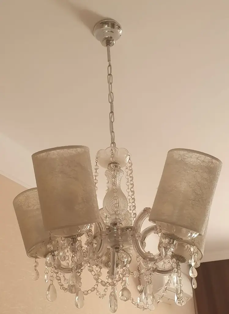 Продам люстру 30 €. Солнечный берег
