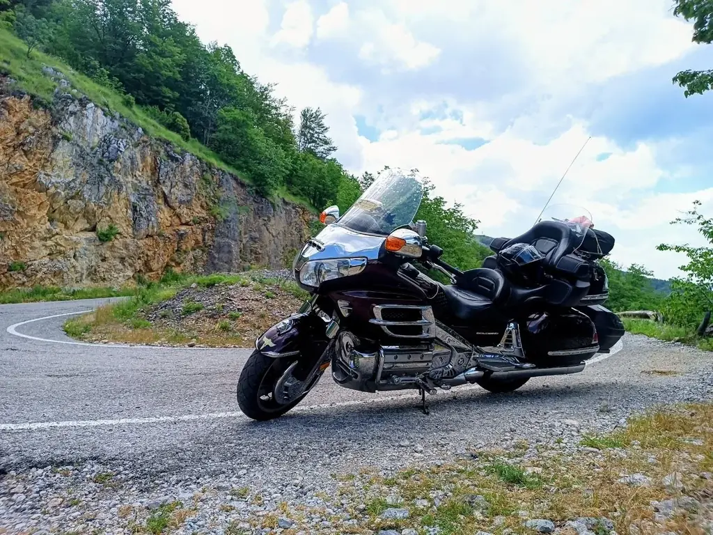 Срочно продам Honda Goldwing 2007. Отличное состояние. Украинская регистрация. Все детали в личку.