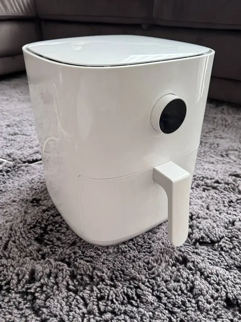 Продаю аэрогриль Xiaomi Mi Smart Air Fryer BHR4849EU, 1500W, объём 3,5 л, белого цвета. Состояние о…