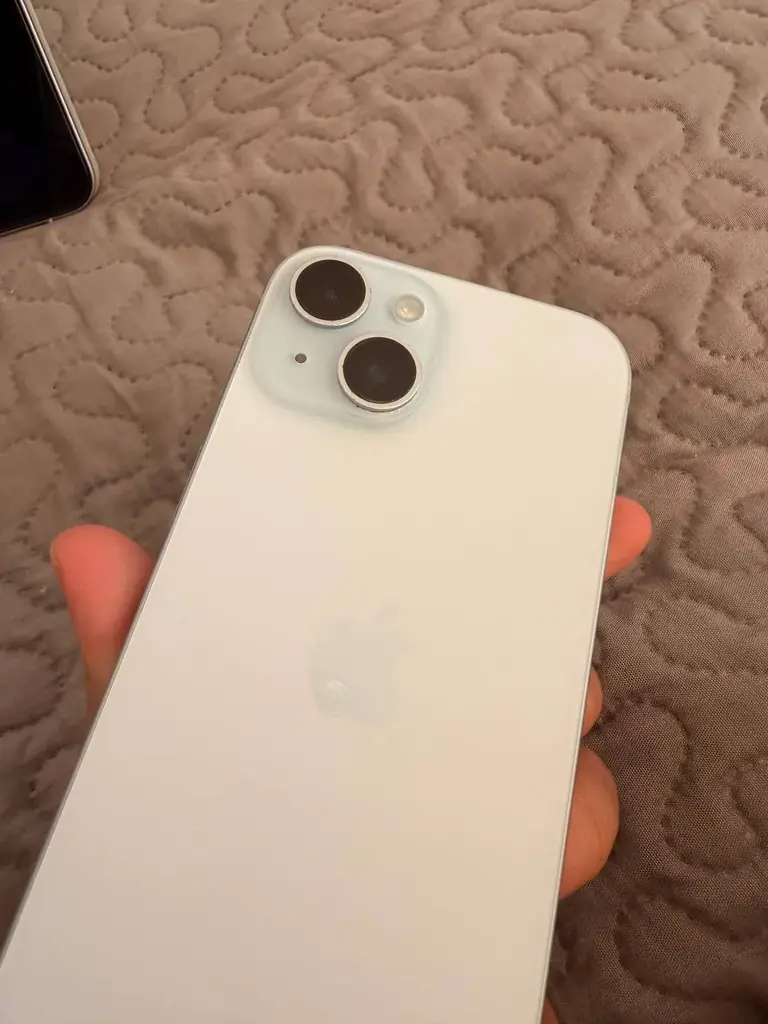 📱 iPhone 15 Blue (Голубой)