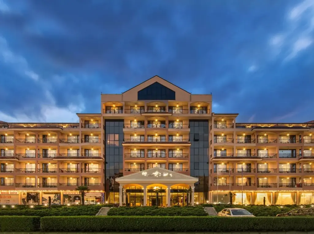 Мега просторная двухкомнатная квартира в Diamant Residence💎