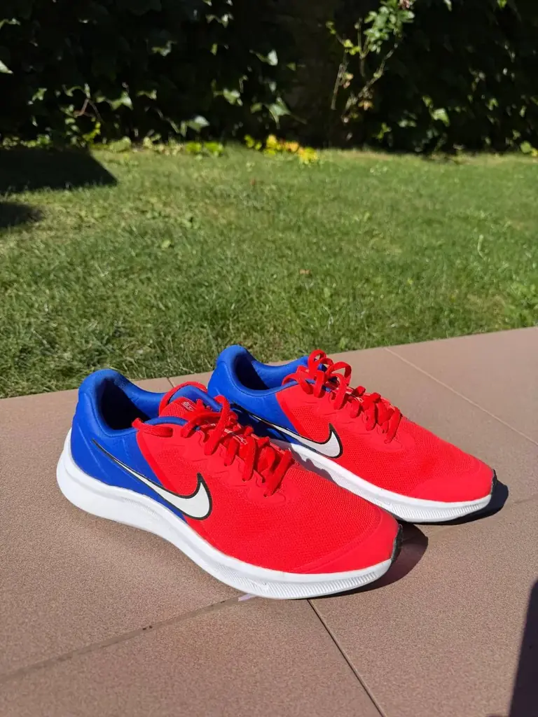 Продам кроссовки Nike Star Runner 3GS оригинал