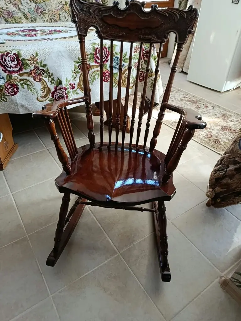Продаю кресло качалка.150€.Несебър.
