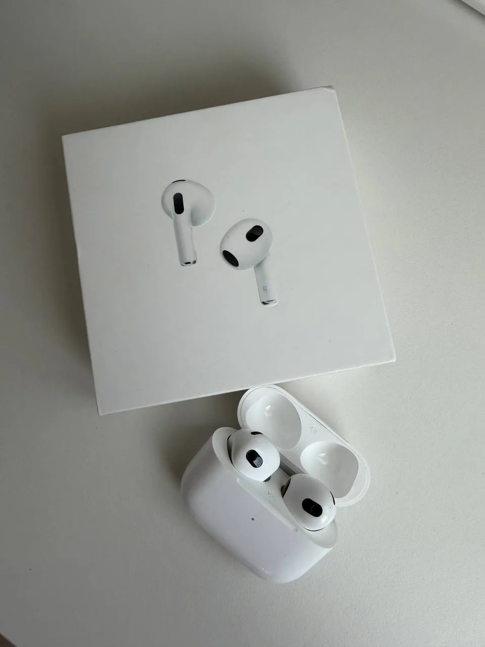 AirPods 3 Lightning Charging Case 100€