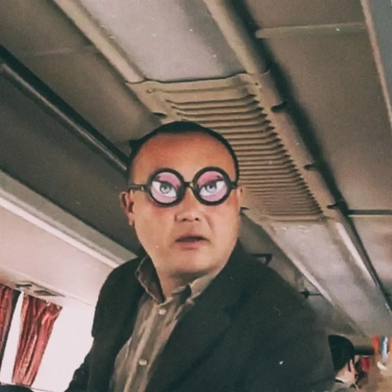 Тумбочку бесплатно нннадо?