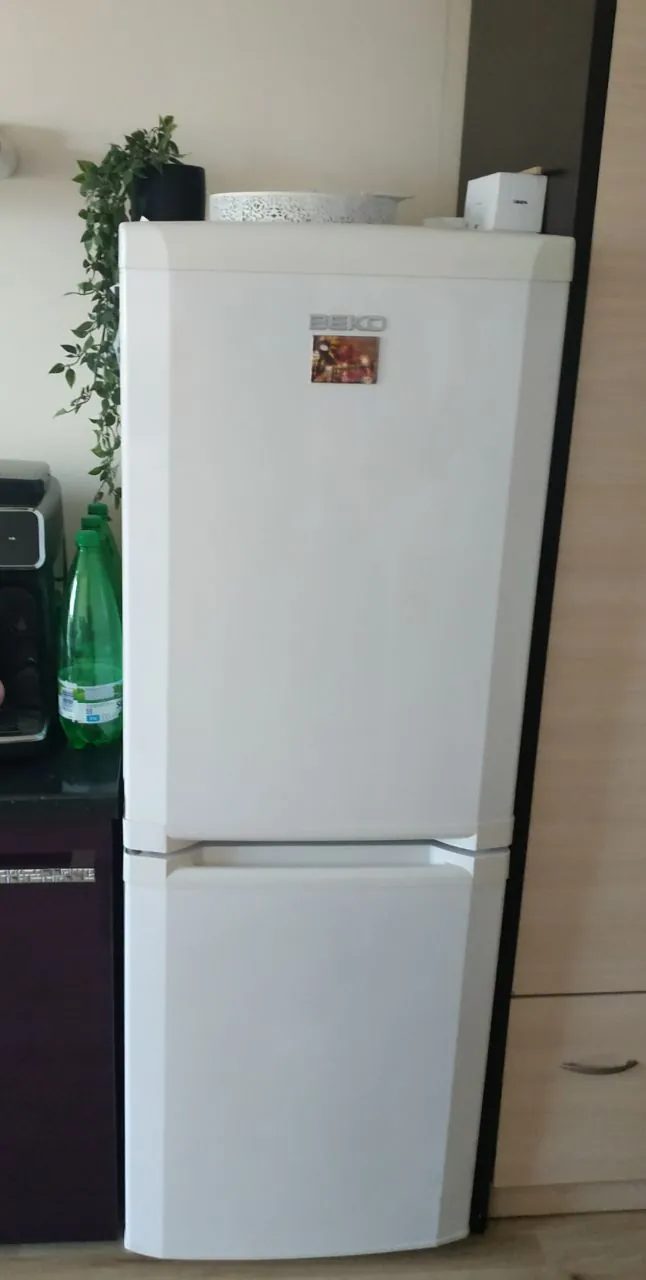 Продам холодильник.