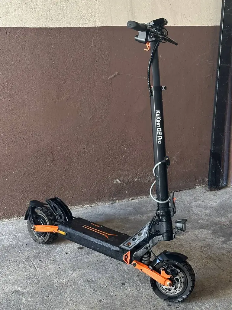 Продам электросамокат Kugoo Kukirin G2 Pro.