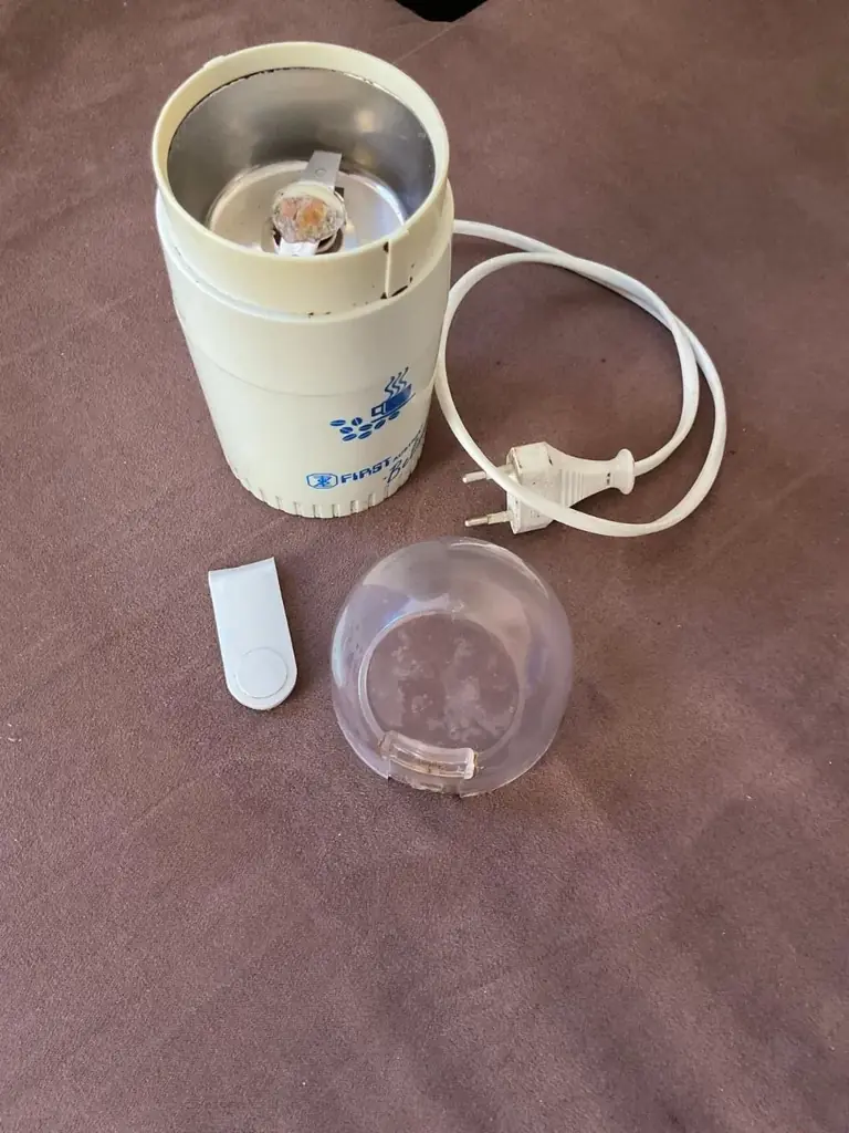 Продам кофемолку